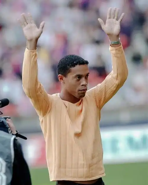 个不同的舞 个不同的舞