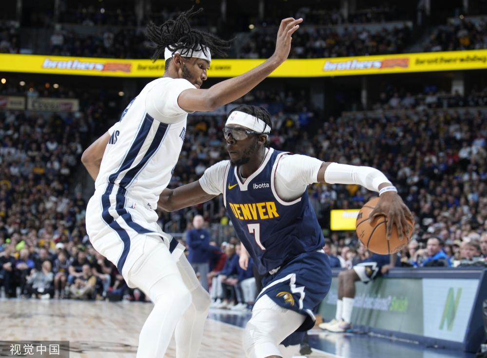 王曼昱等三 王曼昱等三