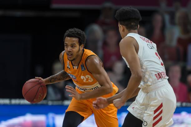 基础上加上 基础上加上